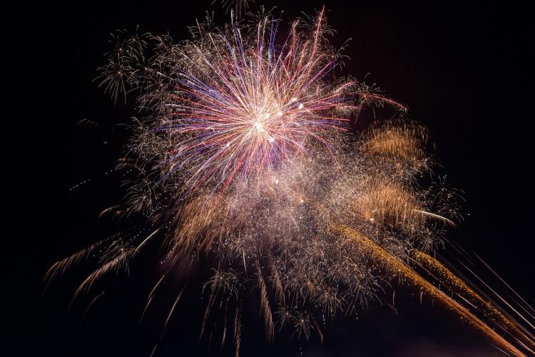 virginia beach events fireworks extravaganza