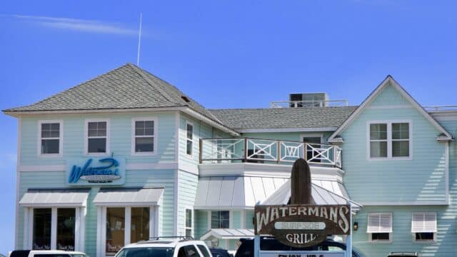 outside view of watermans va beach restaurant
