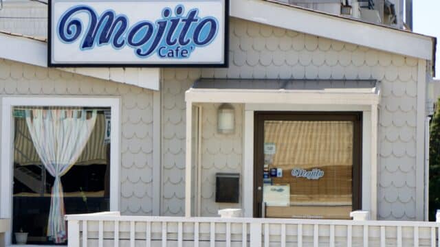 Thumbnail picture of the Mojito Cafe near the VA beaches.